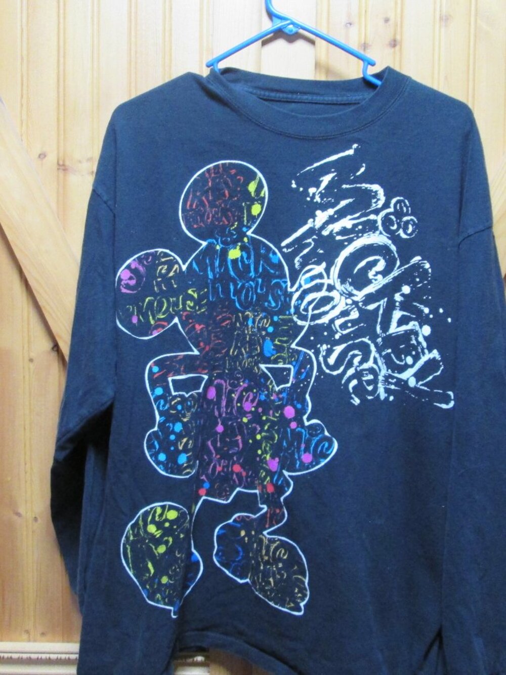 vtg Disney Land sold for Disney World 80s vtg graphic wild graphic Mickey xl